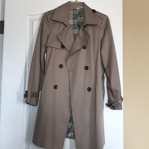 Trench coat size 4-6